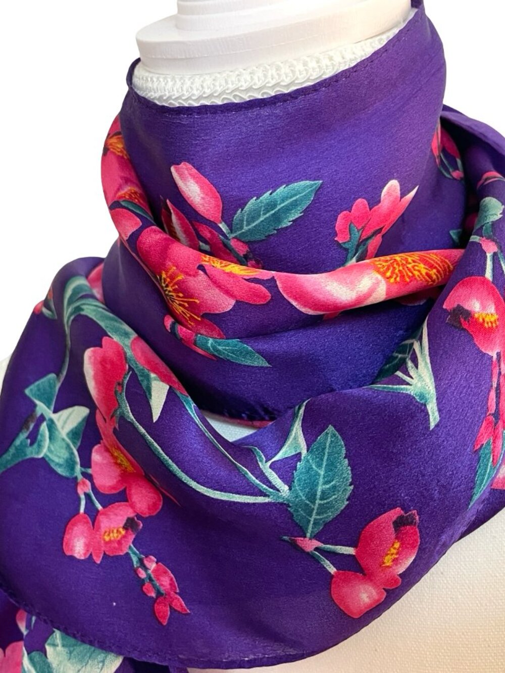 Anne Klein Floral Silk Feel Oblong Scarf Purple Pink Botanical 11 x 50 - Picture 4 of 8